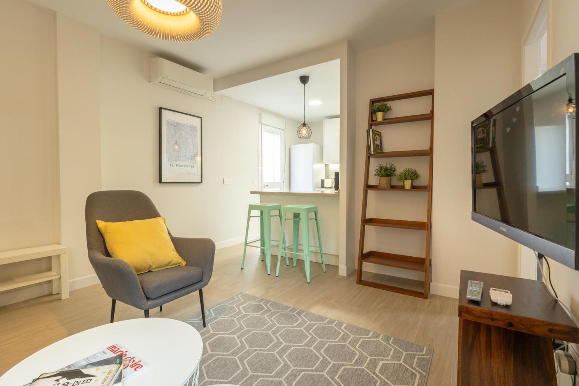 Charming Apartment With Private Patio At Plaza De Espana By Ocityzen セビリア エクステリア 写真