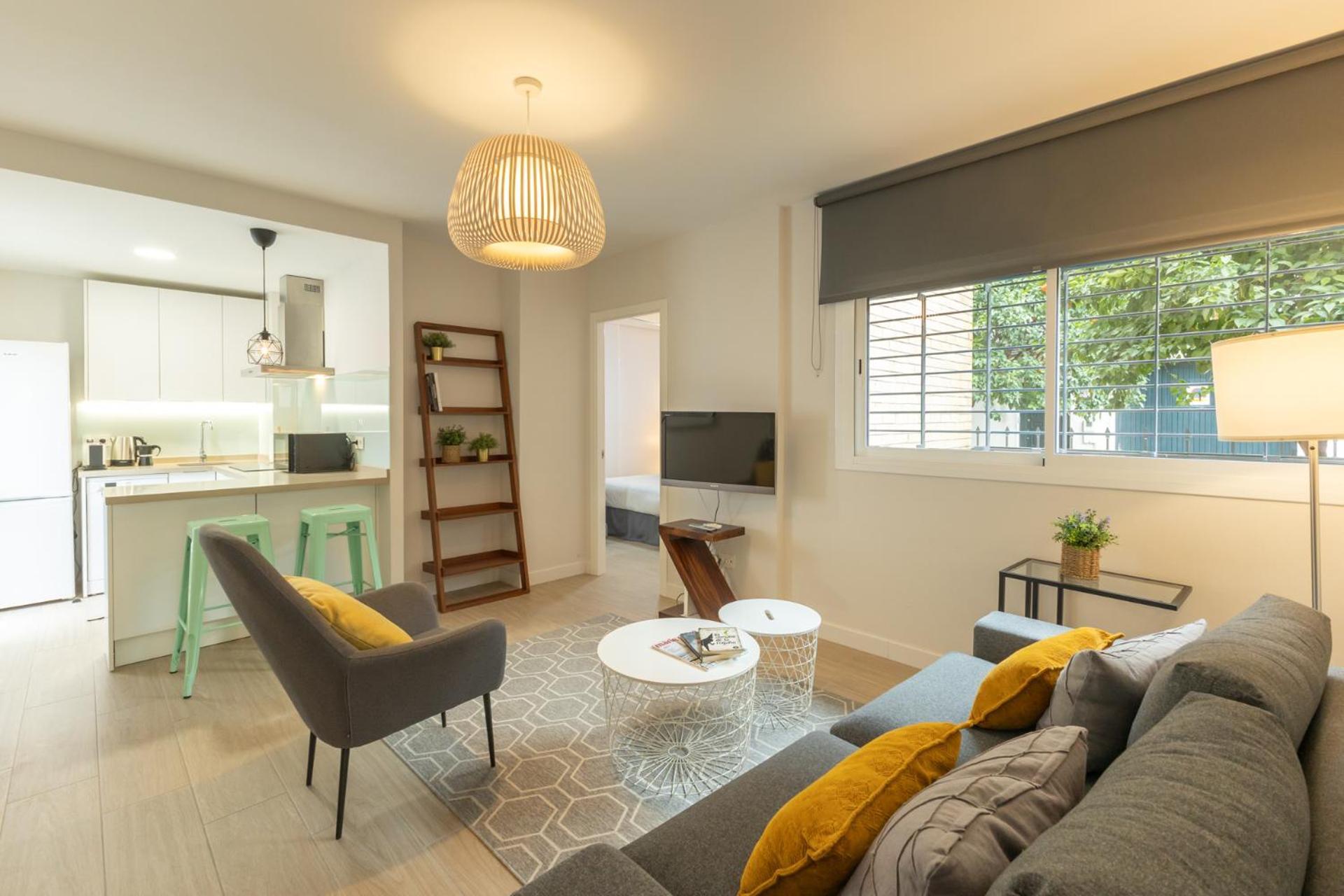 Charming Apartment With Private Patio At Plaza De Espana By Ocityzen セビリア エクステリア 写真